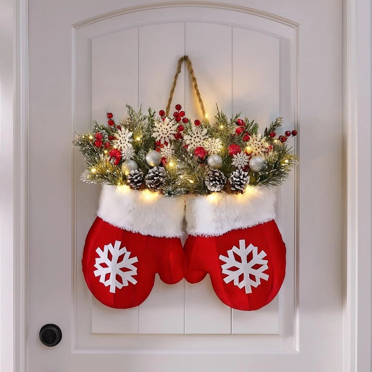 Glove-Shaped Window Wreath